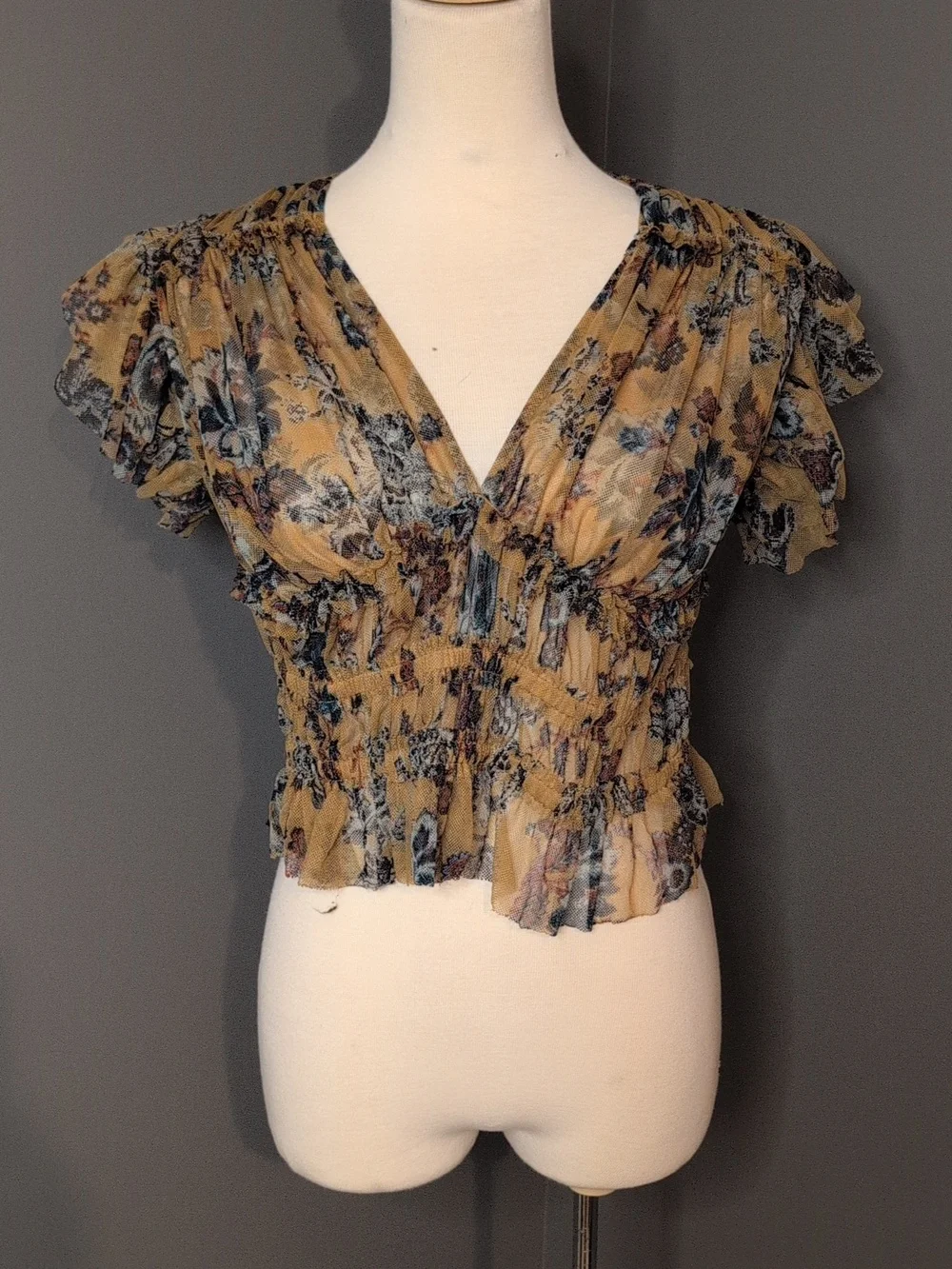 Free People Makin Me Smile V-Neck Top Size XS - Picture 3 of 11